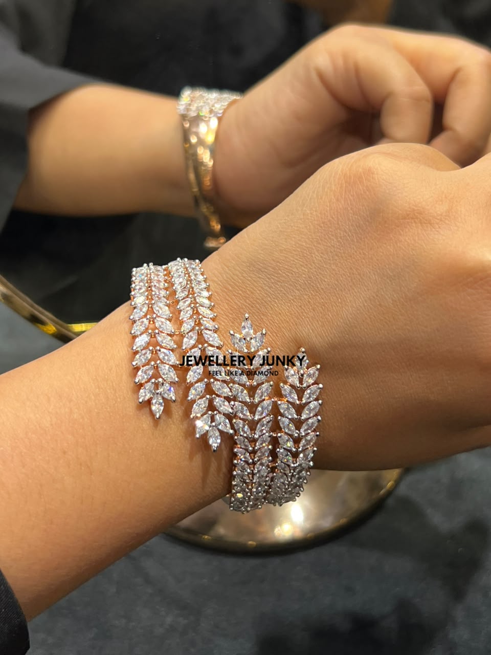 HRIDIKA DIAOMND BRACELET
