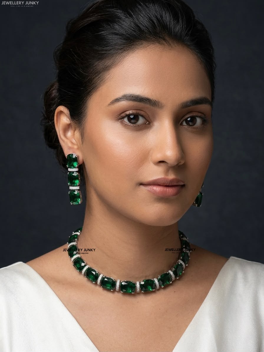 ELENA DIAMOND NECKLACE