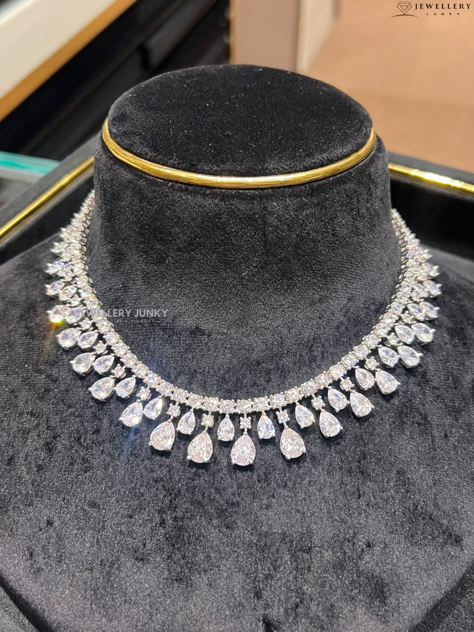 INTISAR DIAMOND NECKLACE N-1540