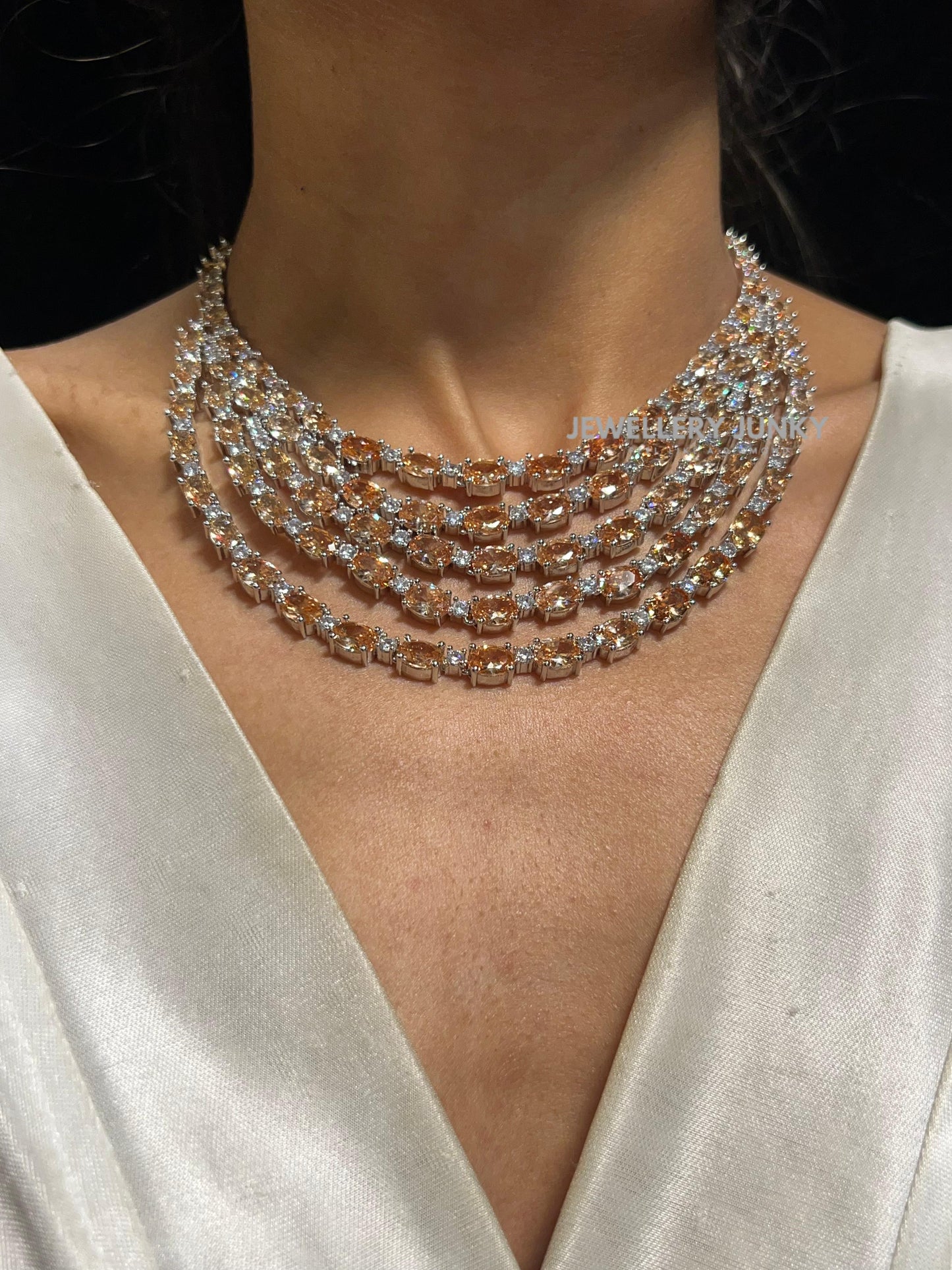 LEY DIAMOND NECKLACE