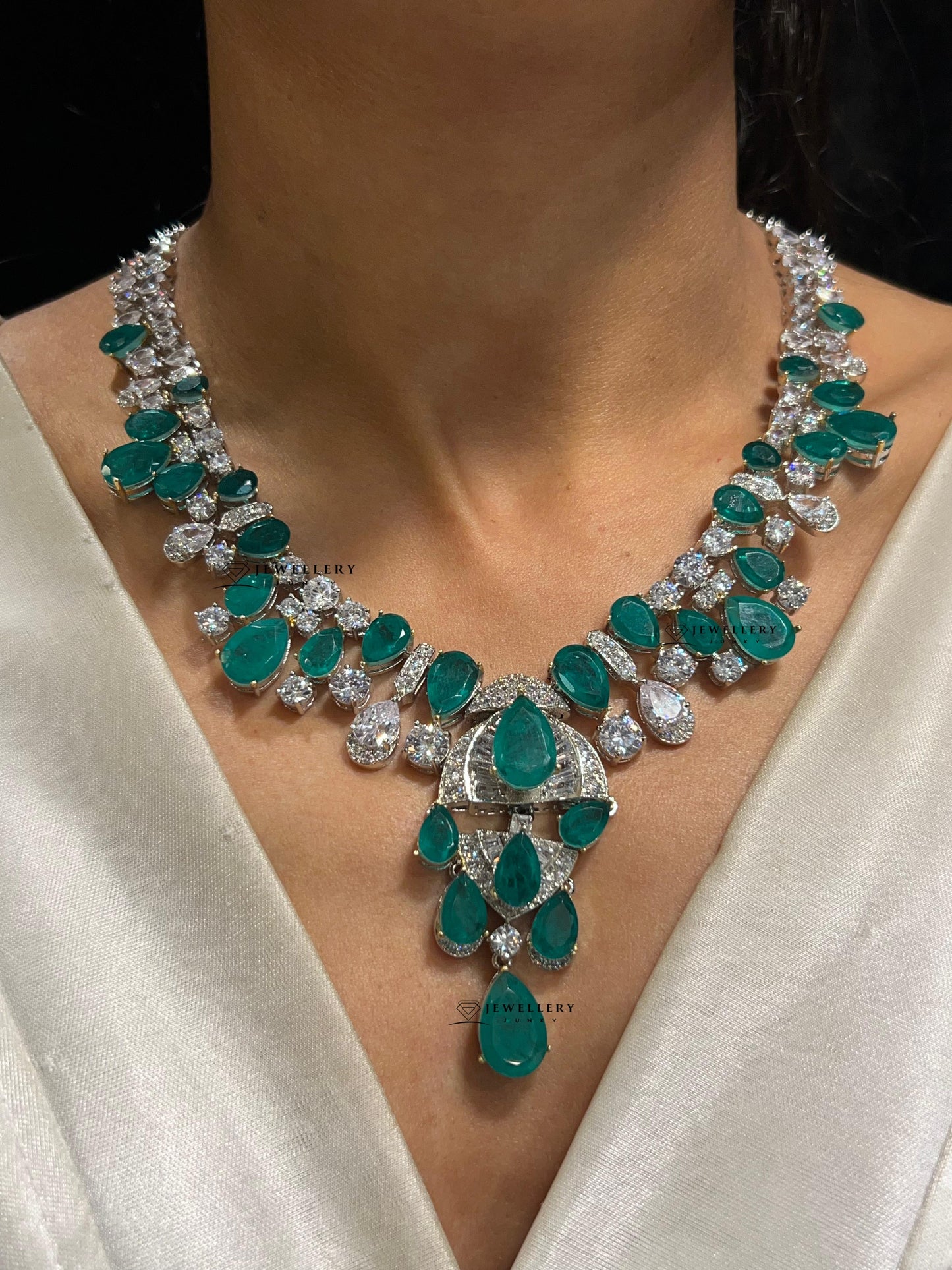 ELYSE DIAMOND NECKLACE