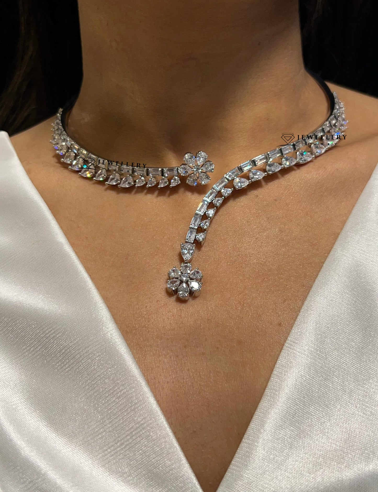 AADYA DIAMOND NECKLACE