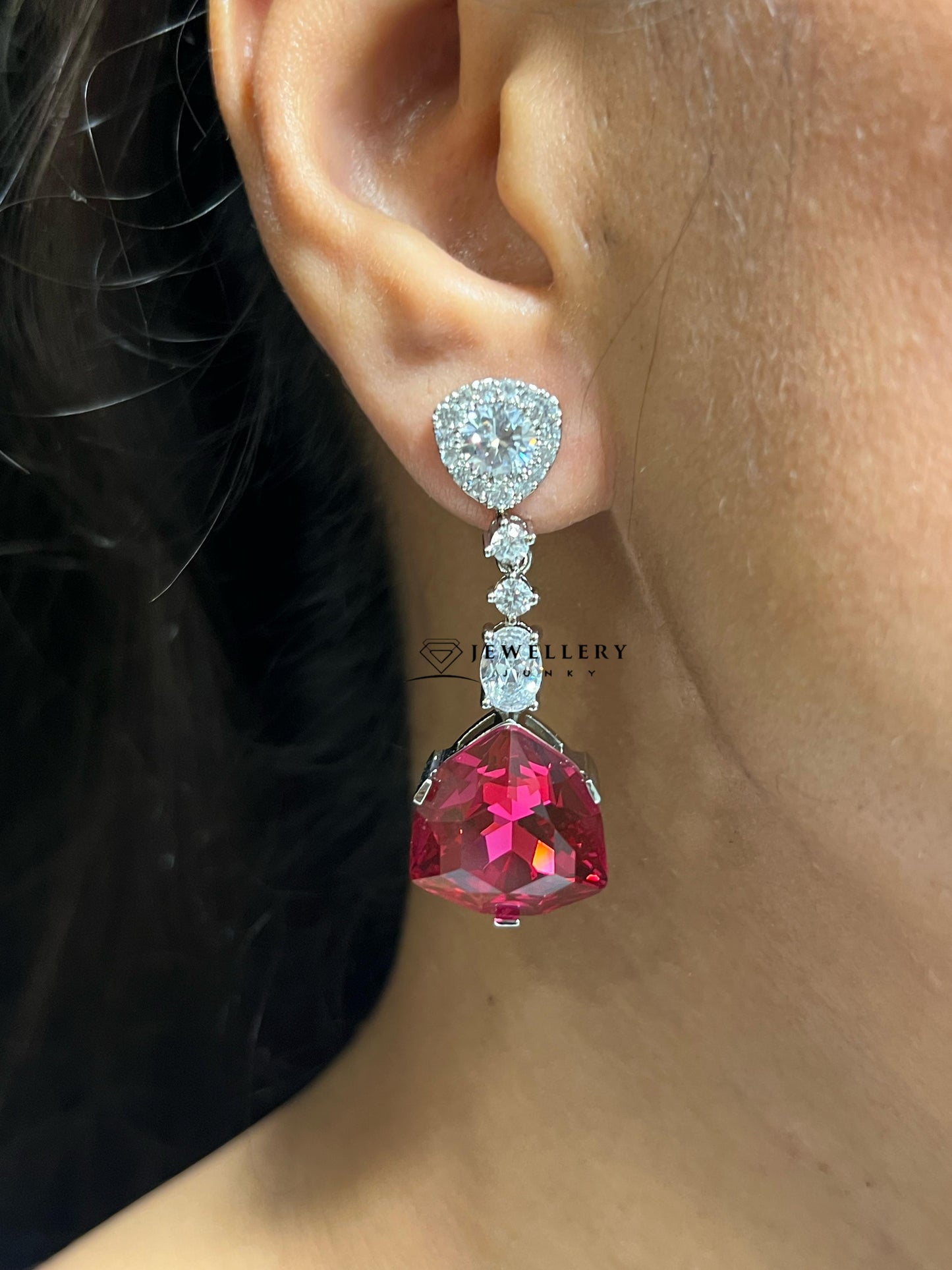 INTISAR DIAMOND NECKLACE N-1540