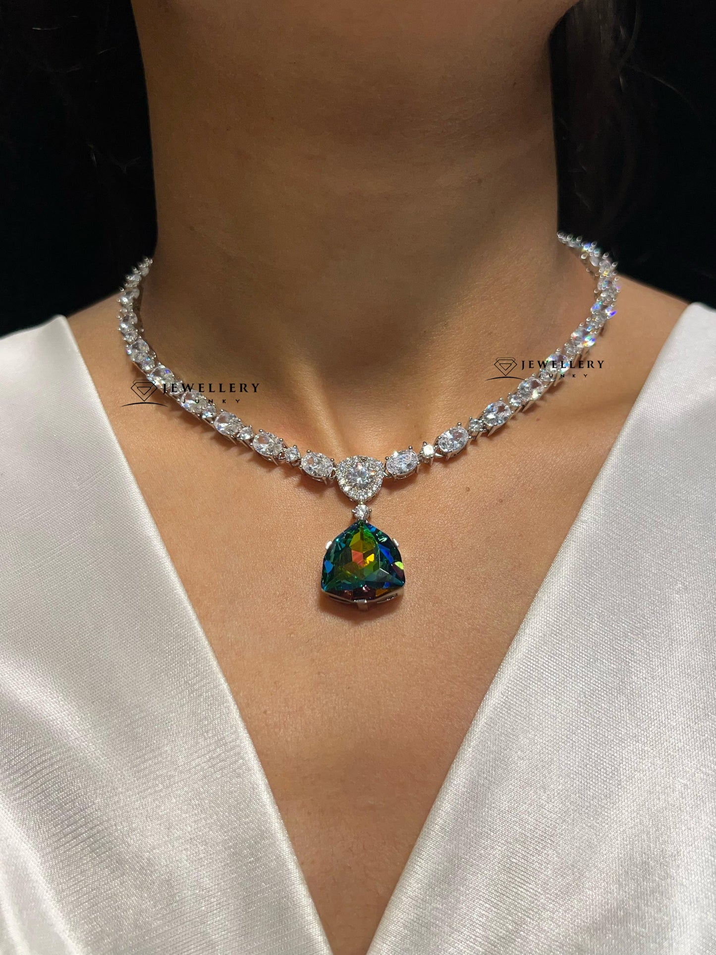 INTISAR DIAMOND NECKLACE N-1540