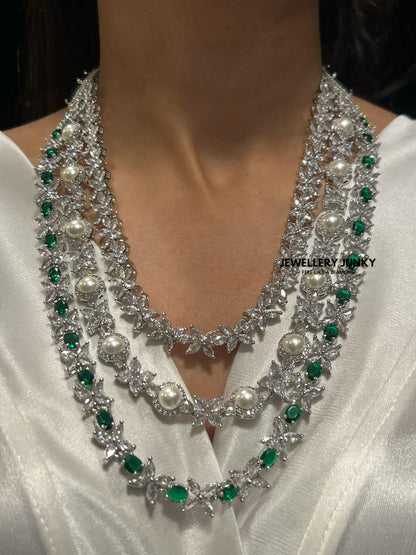 MAIRA DIAMOND LAYER NECKLACE
