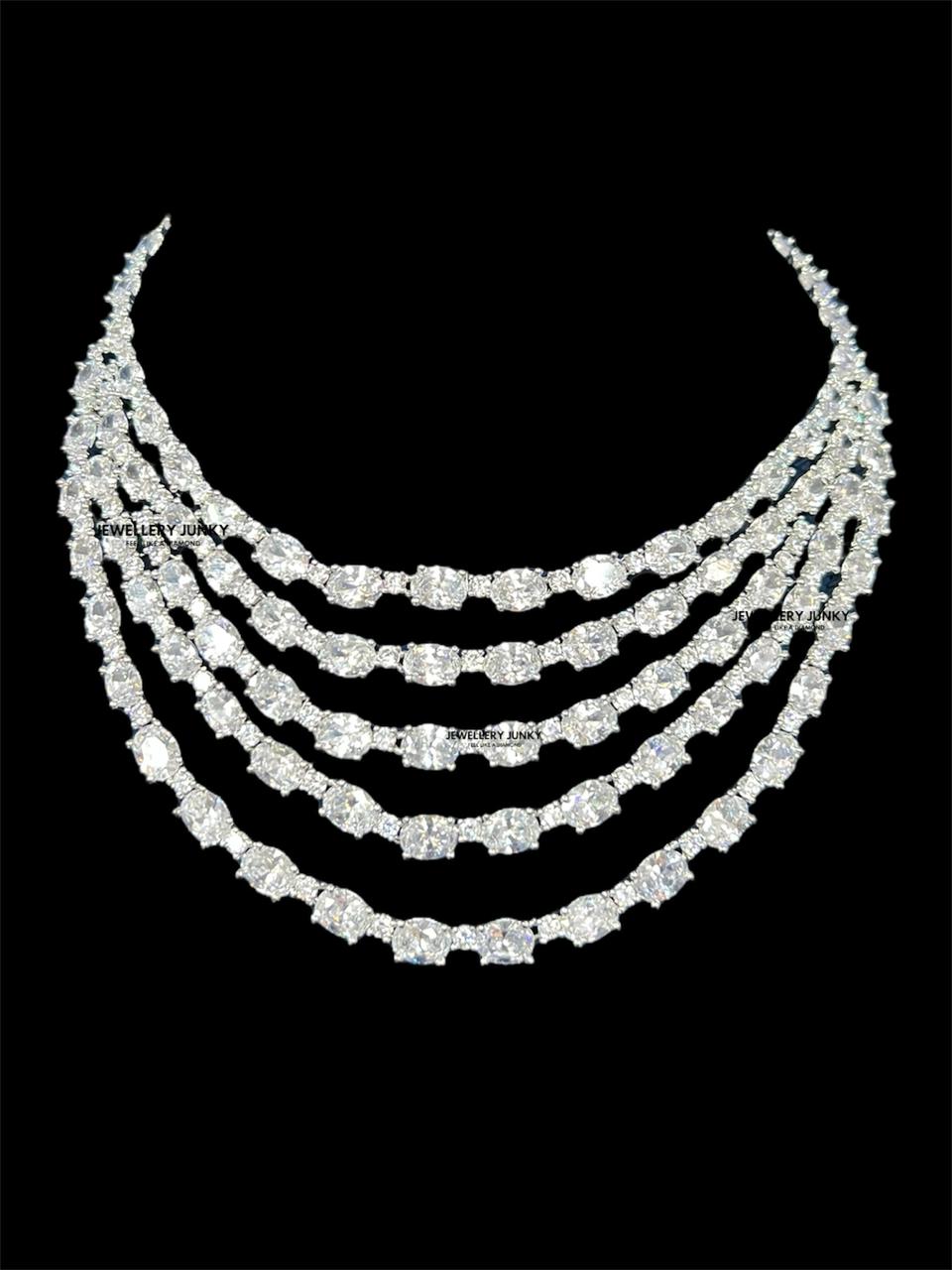 LEY DIAMOND NECKLACE