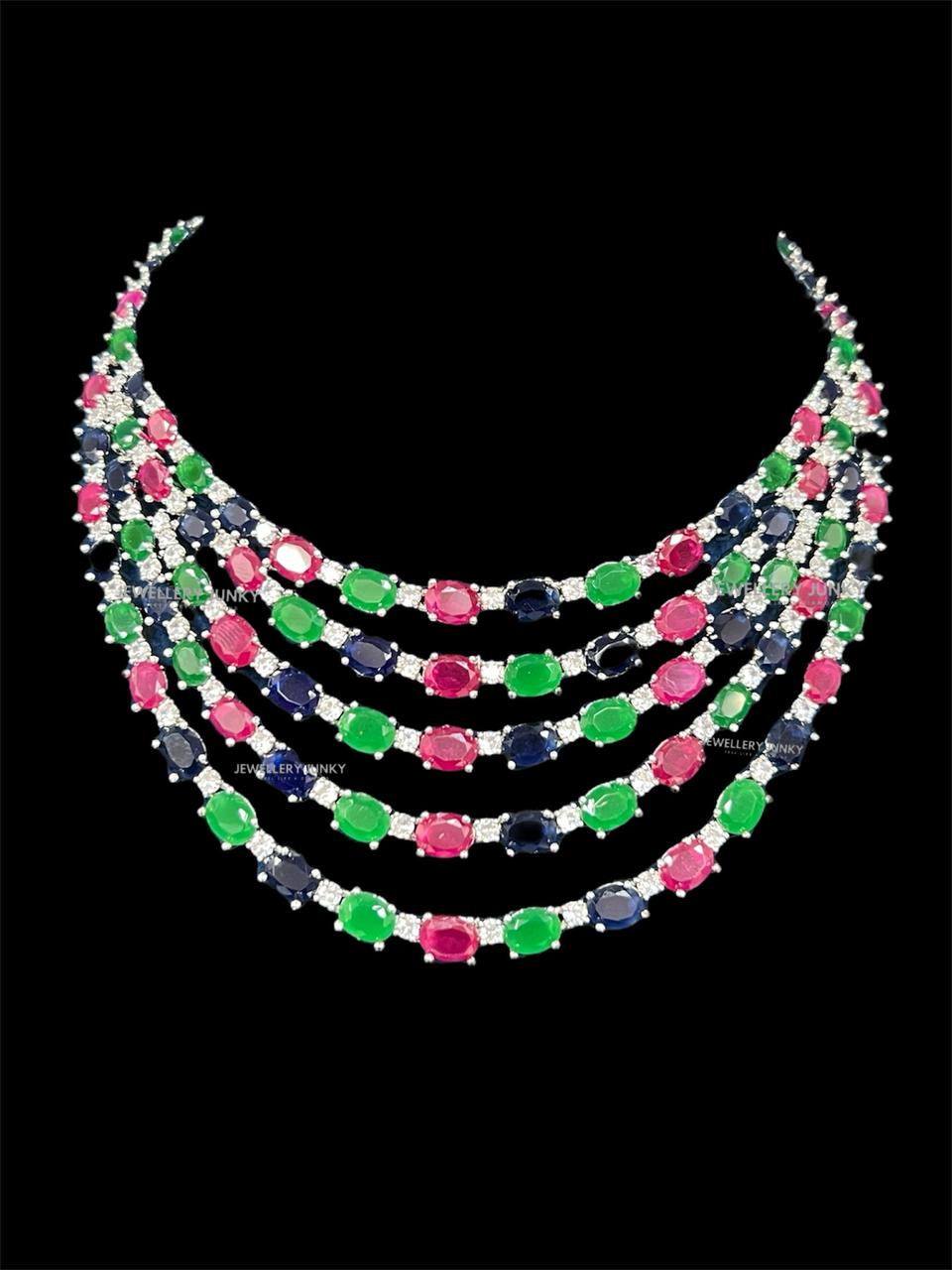 LEY DIAMOND NECKLACE
