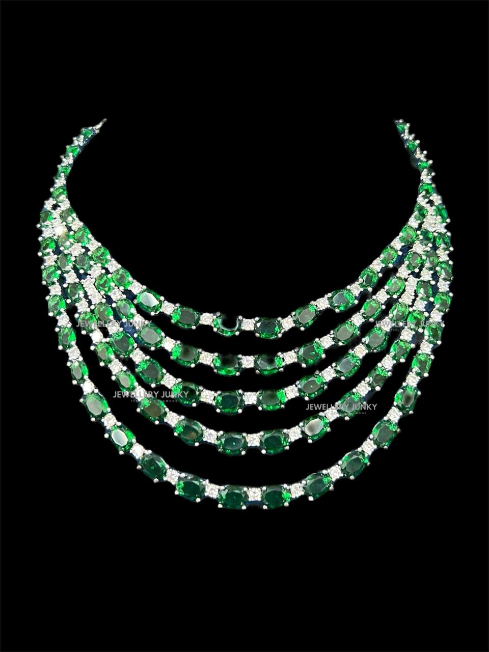 LEY DIAMOND NECKLACE