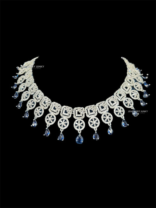 MIHIKA DIAMOND NECKLACE