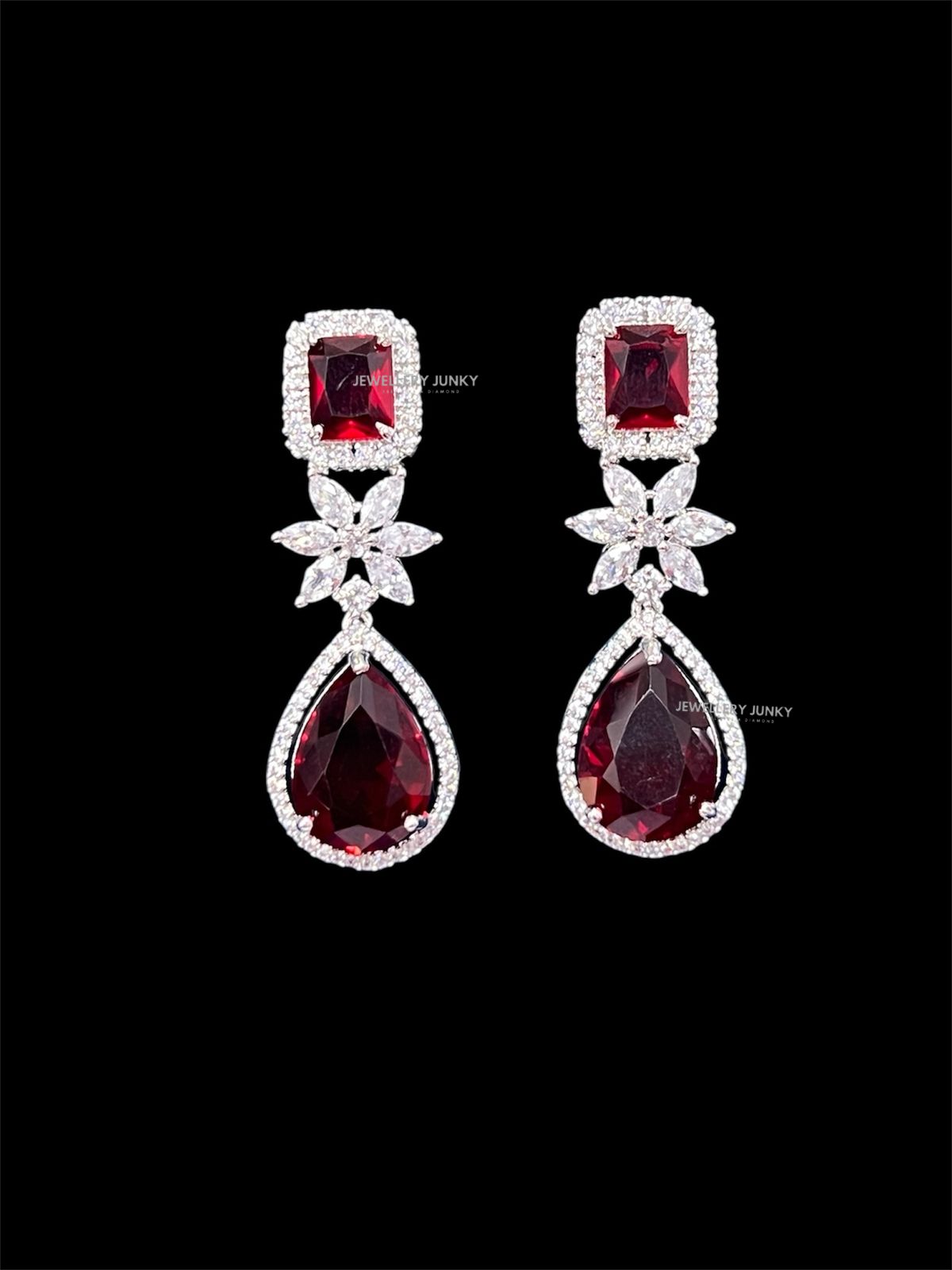 MRUNAL CZ DIAMOND NECKLACE
