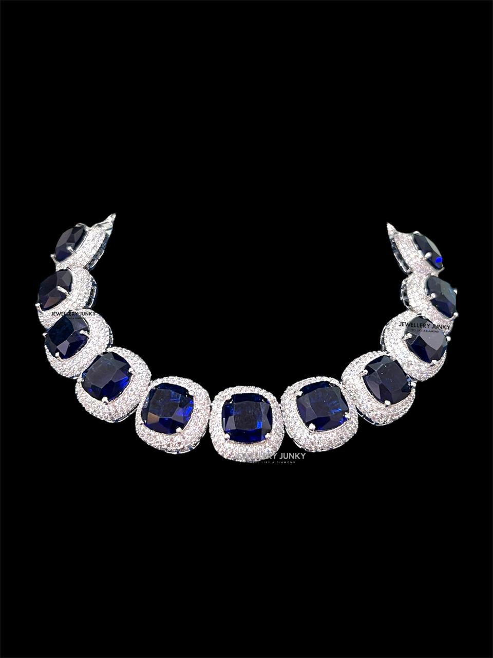 ADHIRA DIAMOND NECKLACE