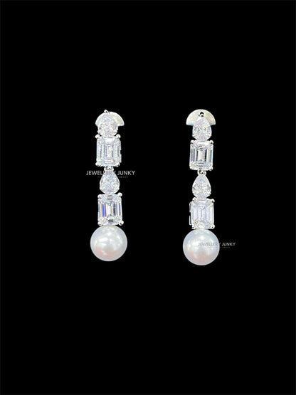 SOHA DIAMOND PEARL NECKLACE