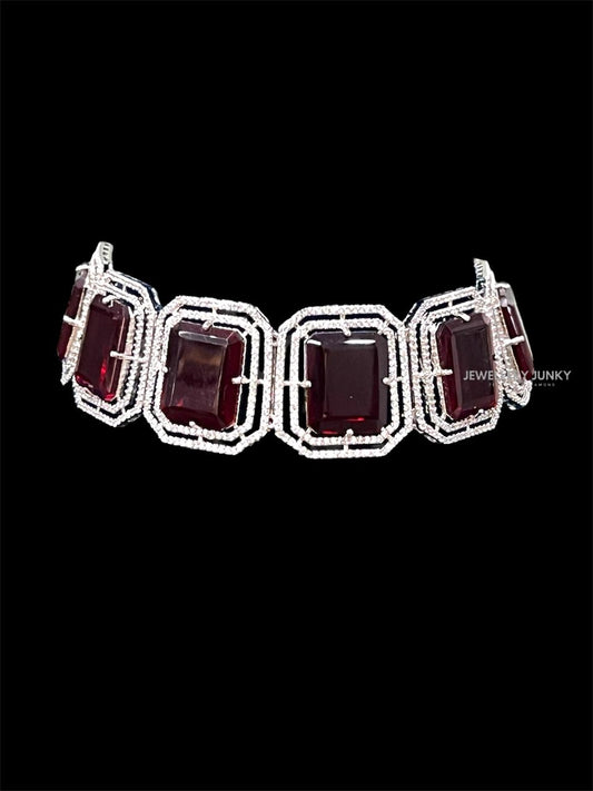 ROMINA DIAMOND NECKLACE
