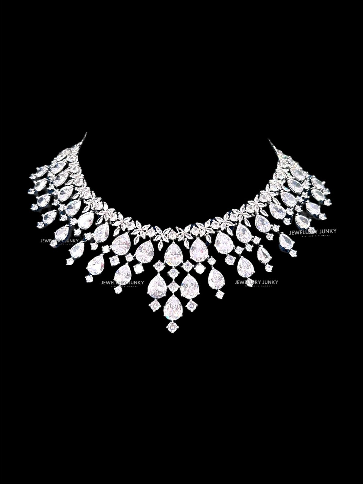 ALIAIA DIAMOND NECKLACE