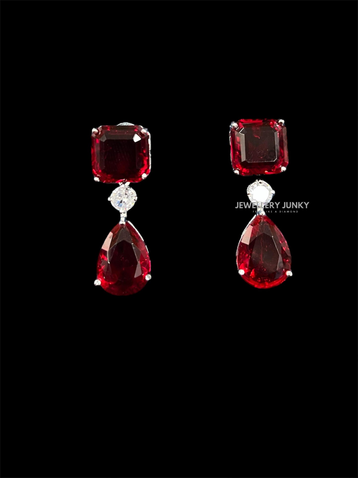 DANNA DIAMOND NECKLACE N-1483