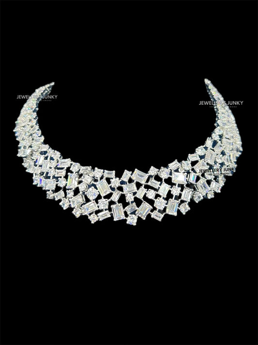AZARIA DIAMOND NECKLACE
