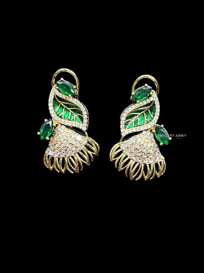 DEVISHA KUNDAN NECKLACE