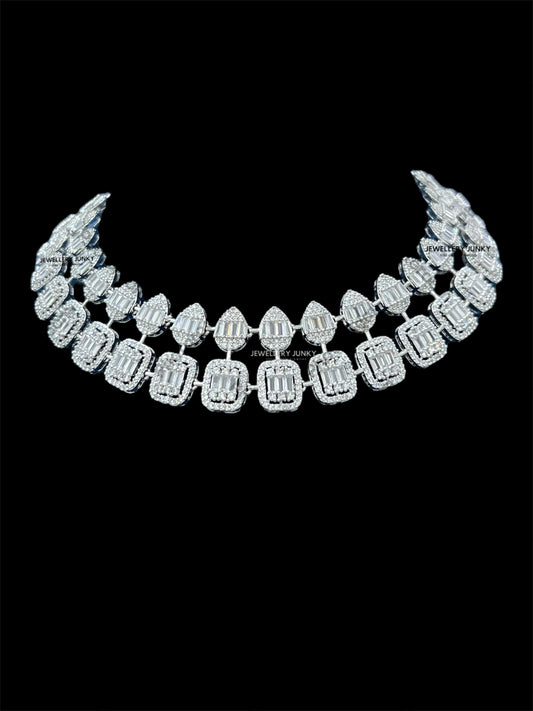 BAVNIYA DIAMOND NECKLACE