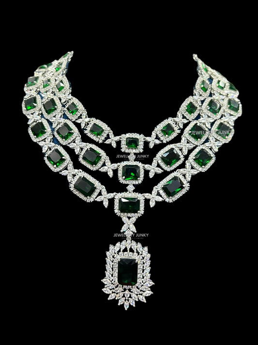 DIONA LAYERED NECKLACE