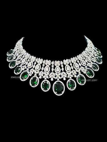 SHEENA DIAMOND NECKLACE