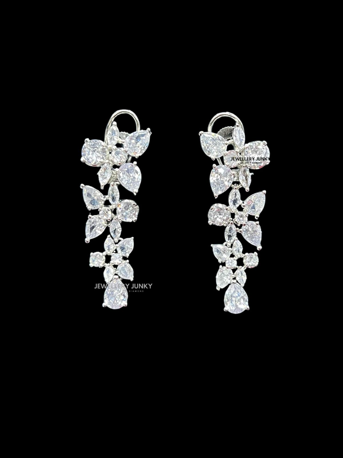 FARAH DIAMOND NECKLACE
