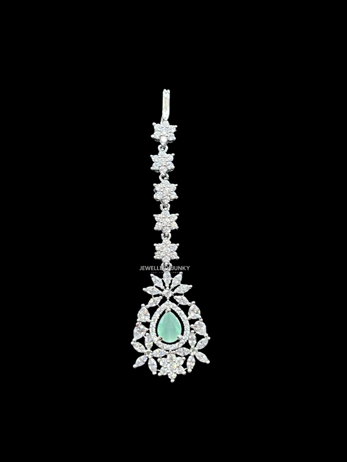 Roya Diamond choker