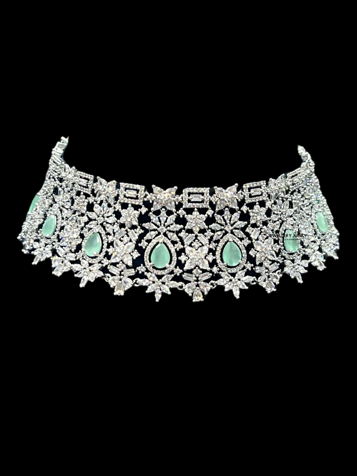 Roya Diamond choker
