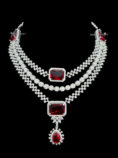 CLEO DIAMOND NECKLACE
