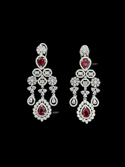 SAVANNA DIAMOND NECKLACE