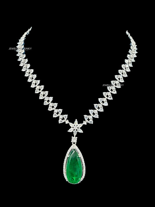 EMERSON DIAMOND NECKLACE