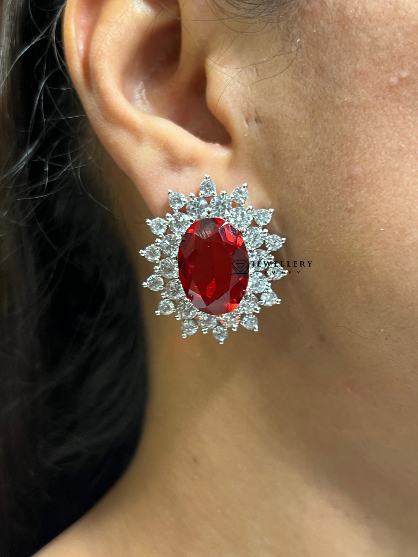 TASHI DIAMOND NECKLACE