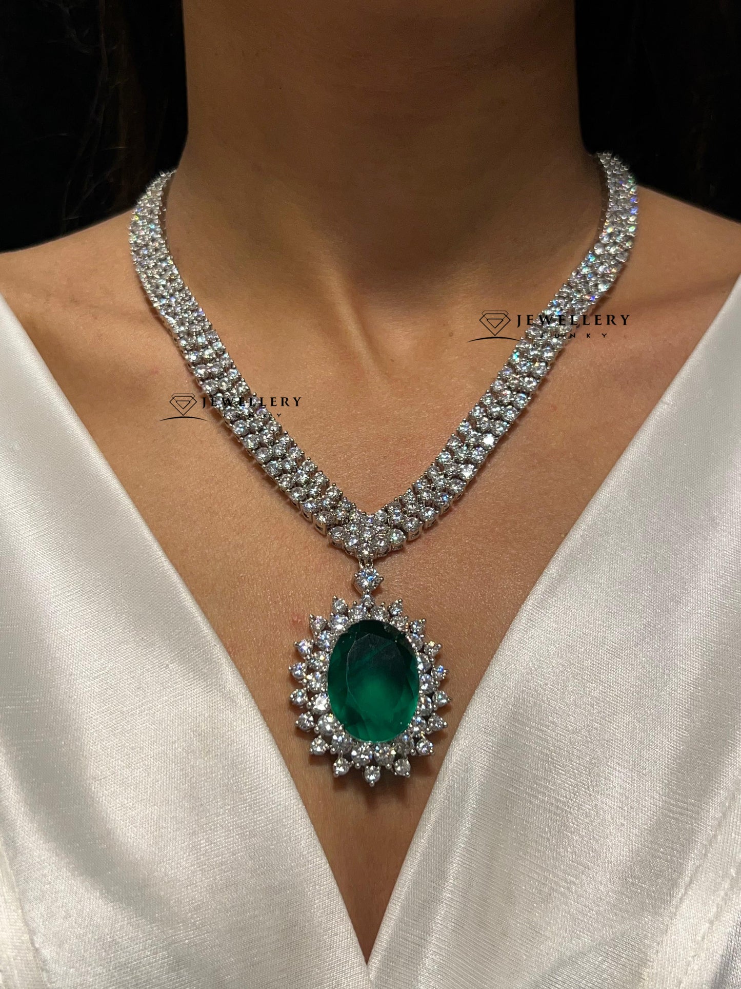 TASHI DIAMOND NECKLACE