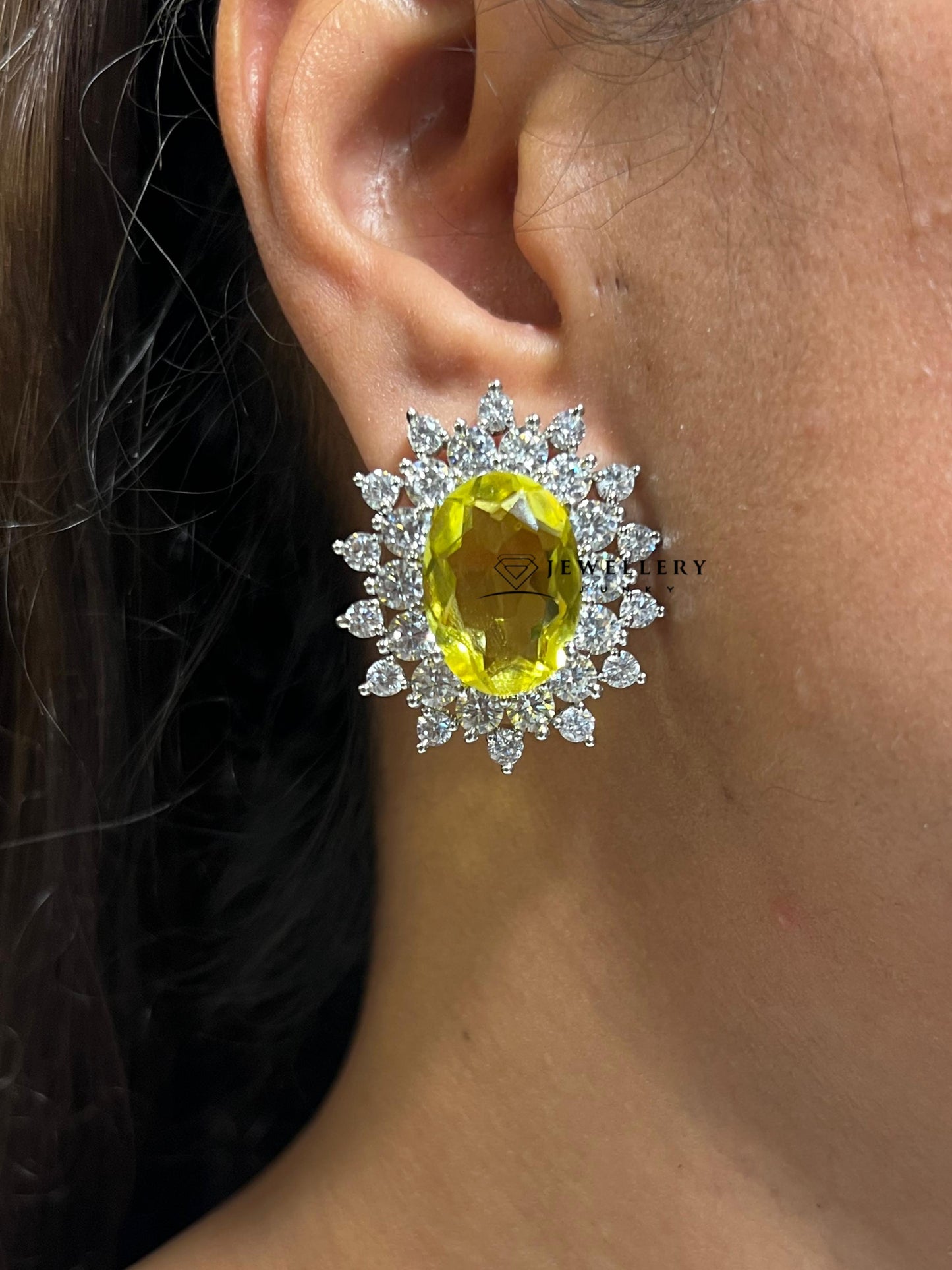 TASHI DIAMOND NECKLACE