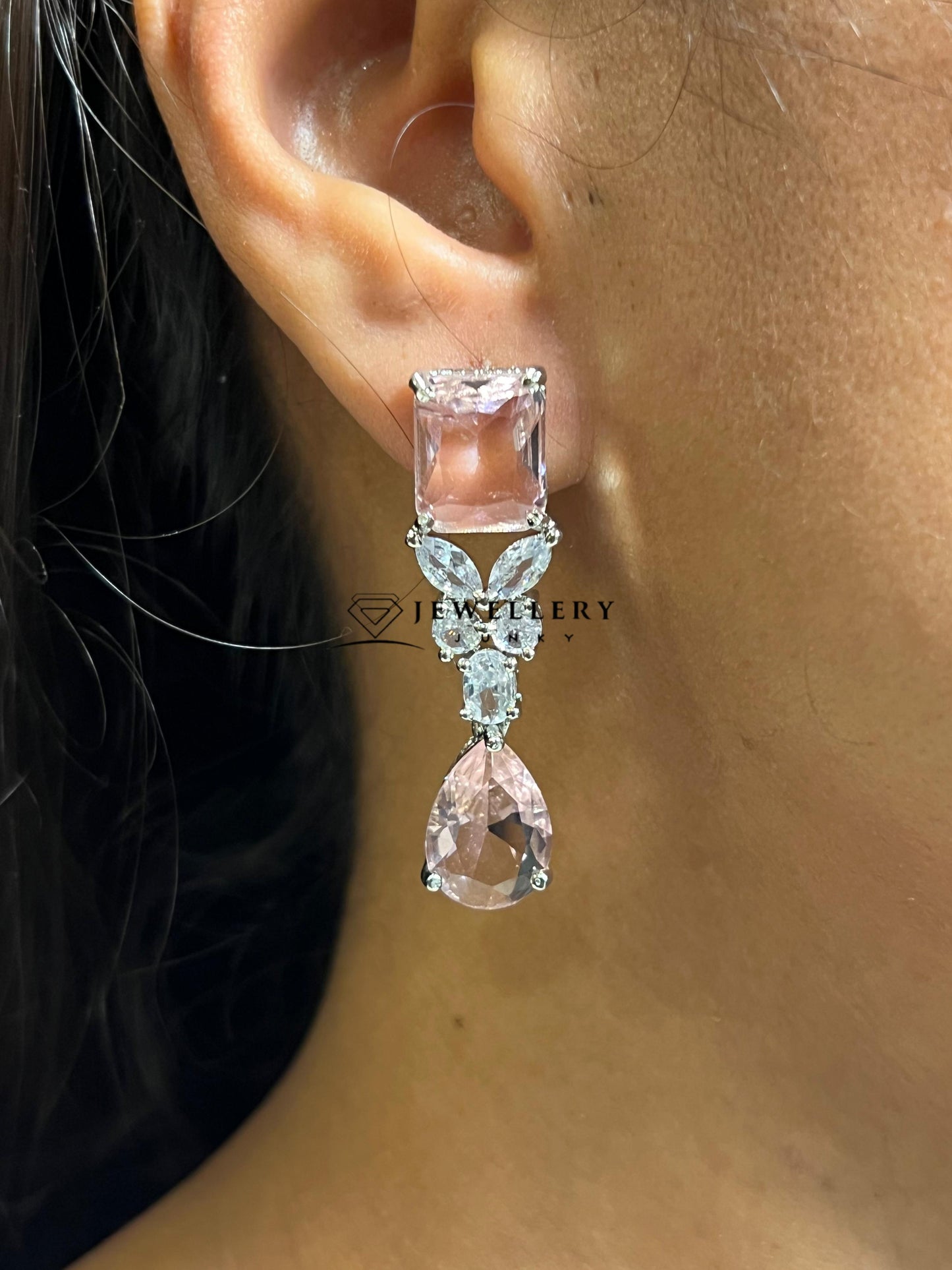 ELLIS DIAMOND NECKLACE
