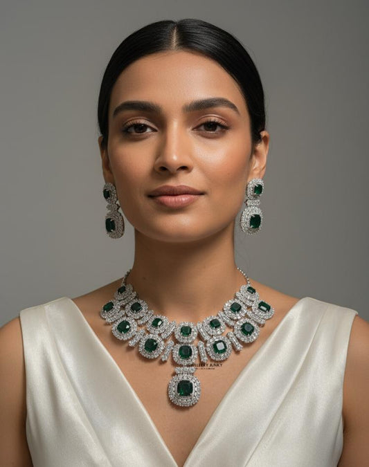 AMIYA DIAMOND EMERALD NECKLACE N-1044