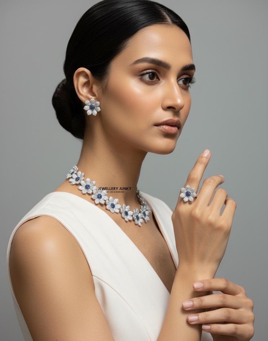 ELISHA FLORAL NANO DIAMOND NECKLACE