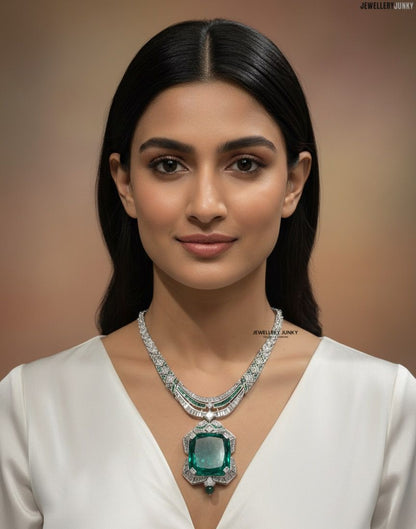 JIVIKA DIAMOND NECKLACE