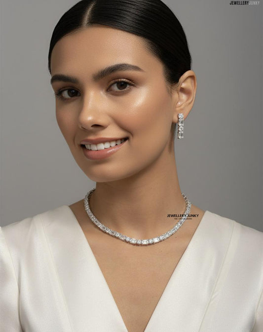 AMELIA DIAMOND NECKLACE