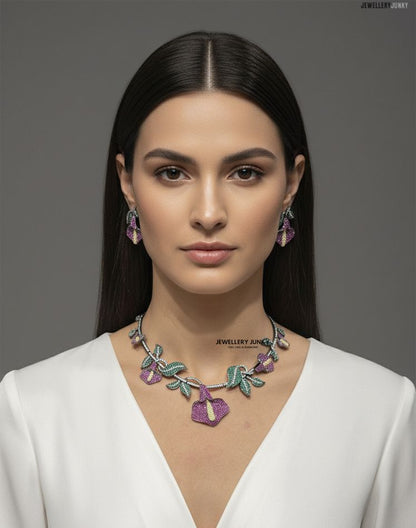 ZOFFANY INVISIBLE FLORAL NECKLACE