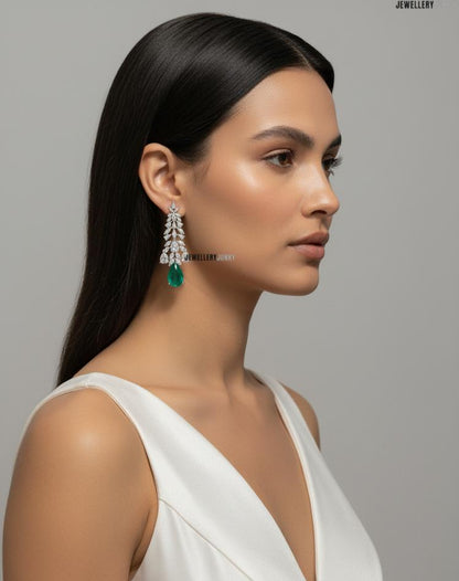 INAAYA DIAMOND NECKLACE