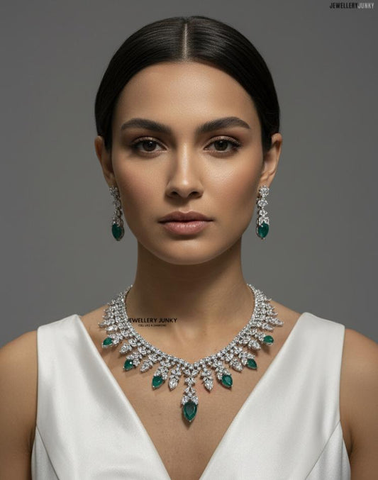 ZOHA DIAMOND NECKLACE