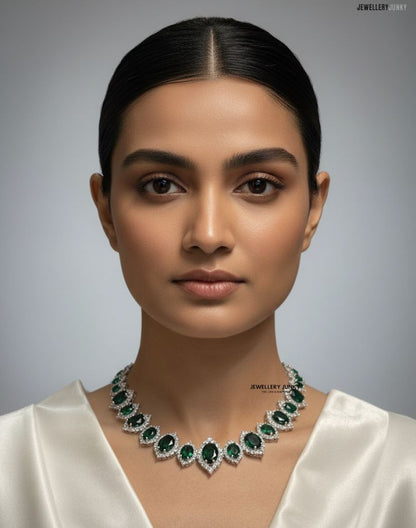 NORA OVAL DIAMOND NECKLACE