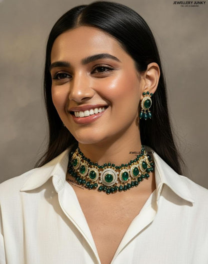 SHRADDHA KUNDUN EMERALD NECKLACE