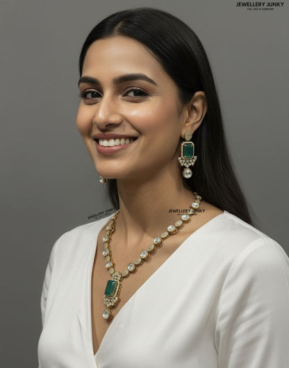 TEJAL KUNDAN NECKLACE