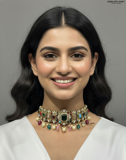 YAMINI KUNDAN NECKLACE
