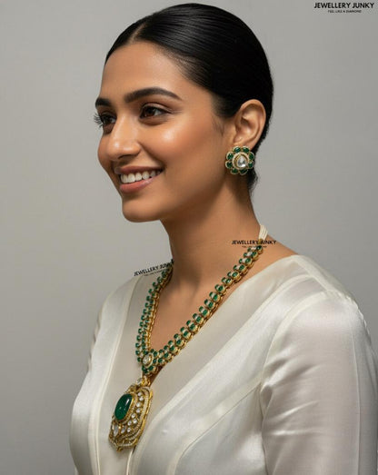 NOURA KUNDAN NECKLACE