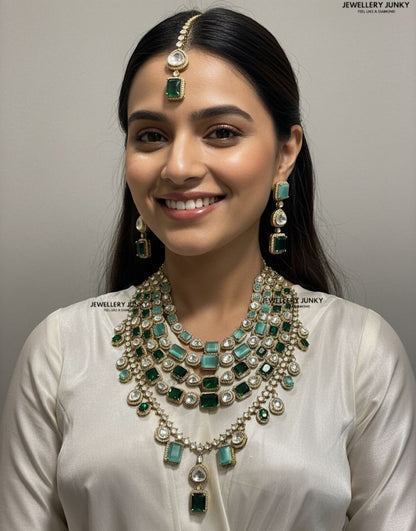 PARINEETI EMERALD NECKLACE