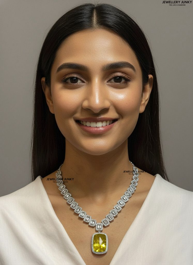 MEGAN DIAMOND NECKLACE