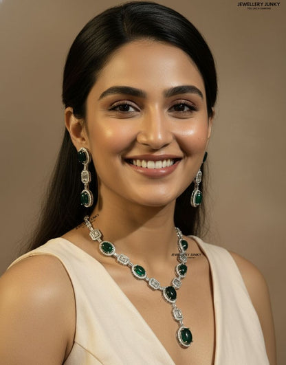 Lara Diamond Necklace