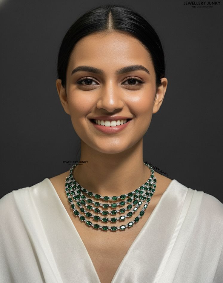 LEY DIAMOND NECKLACE